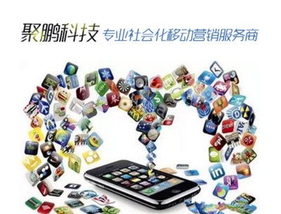 一個用戶正在二手車交易平臺上瀏覽車輛信息